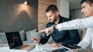 How to Hire a Crypto Trader